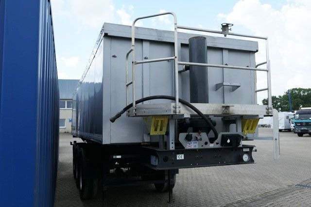 Langendorf SKA-HS 24/30 ISOXX, Alu, Thermo, 26m³, Luft-Lift - قلابة نصف مقطورة نصف مقطورة قلابة: صورة 3 Langendorf SKA-HS 24/30 ISOXX, Alu, Thermo, 26m³, Luft-Lift - قلابة نصف مقطورة نصف مقطورة قلابة: صورة 3