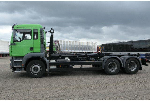 MAN 26.390 TGA BL 6x4, VDL S-21 6200, Klima, Luftfe. - شاحنة ذات خطاف: صورة 4 MAN 26.390 TGA BL 6x4, VDL S-21 6200, Klima, Luftfe. - شاحنة ذات خطاف: صورة 4