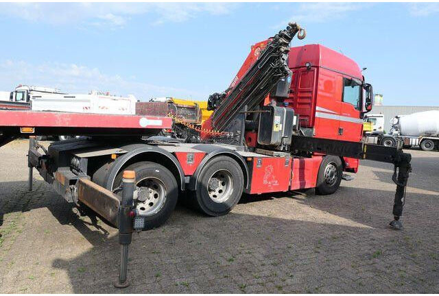 MAN 28.500 TGX 6x2, Kran PM 40528, Funk, Seilwinde - وحدة جر: صورة 3 MAN 28.500 TGX 6x2, Kran PM 40528, Funk, Seilwinde - وحدة جر: صورة 3