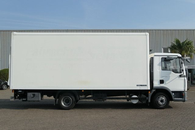 MAN 8.180 TGL 4x2, Fahrschule, LBW, 3. Sitze, 158tkm - شاحنة مغلقة الصندوق: صورة 2 MAN 8.180 TGL 4x2, Fahrschule, LBW, 3. Sitze, 158tkm - شاحنة مغلقة الصندوق: صورة 2