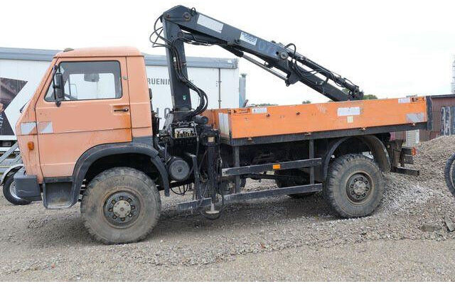 MAN 9.150 4x4, Allrad, Hiab 071 AW, Einzelbereifung - شاحنات مسطحة: صورة 2 MAN 9.150 4x4, Allrad, Hiab 071 AW, Einzelbereifung - شاحنات مسطحة: صورة 2