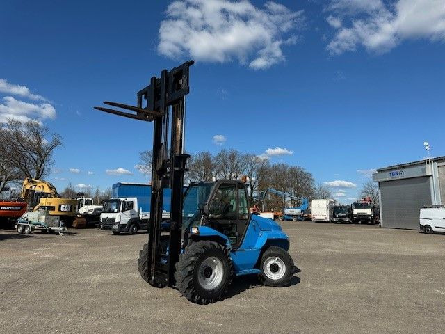 Manitou M50-4 4x4, Traglast 5.000kg, 3.700mm Hubhöhe - رافعة شوكية للأرض الوعرة: صورة 4 Manitou M50-4 4x4, Traglast 5.000kg, 3.700mm Hubhöhe - رافعة شوكية للأرض الوعرة: صورة 4