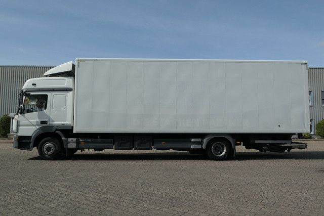 Mercedes-Benz 1224 L Atego 4x2, LBW, Möbel, Schlafliege, Klima - شاحنة مقفلة: صورة 5 Mercedes-Benz 1224 L Atego 4x2, LBW, Möbel, Schlafliege, Klima - شاحنة مقفلة: صورة 5