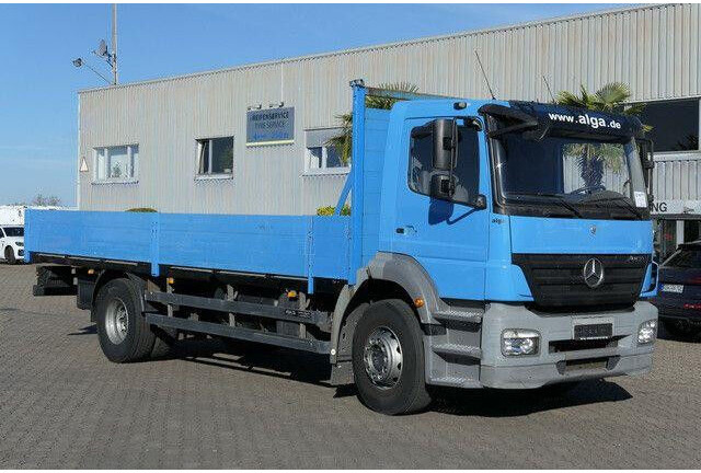 Mercedes-Benz 1824 L Axor 4x2, 3. Sitz, AHK, Gerüstbau, Klima - شاحنات مسطحة: صورة 3 Mercedes-Benz 1824 L Axor 4x2, 3. Sitz, AHK, Gerüstbau, Klima - شاحنات مسطحة: صورة 3