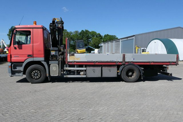 Mercedes-Benz 1844 L Actros 4x2, Hiab 144E-3, Funk, Voll-Luft - شاحنات مسطحة, شاحنة كرين: صورة 2 Mercedes-Benz 1844 L Actros 4x2, Hiab 144E-3, Funk, Voll-Luft - شاحنات مسطحة, شاحنة كرين: صورة 2
