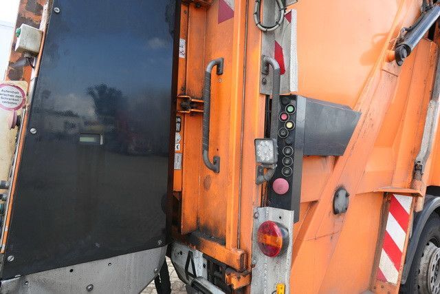 Mercedes-Benz 2532 L Actros 6c2, Faun, Zöller, 24m³, MP3, AC - شاحنة النفايات: صورة 5 Mercedes-Benz 2532 L Actros 6c2, Faun, Zöller, 24m³, MP3, AC - شاحنة النفايات: صورة 5