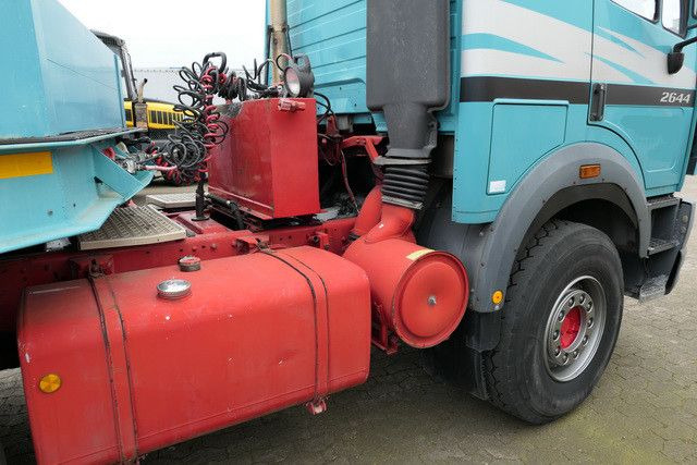 Mercedes-Benz 2644 S 6x4, Hydr., Blattfederung, 321tkm, ZSA - وحدة جر: صورة 5 Mercedes-Benz 2644 S 6x4, Hydr., Blattfederung, 321tkm, ZSA - وحدة جر: صورة 5