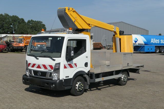 Nissan 32.12 4x2, 11m Arbeitshühe, Klima, 3x am Lager - منصة تلسكوبية محمولة على شاحنة, شاحنة التوصيل: صورة 4 Nissan 32.12 4x2, 11m Arbeitshühe, Klima, 3x am Lager - منصة تلسكوبية محمولة على شاحنة, شاحنة التوصيل: صورة 4
