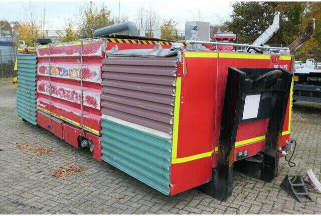 ROSENBAUER ROSENBAUER/Feuerwehr/Wasserwerfer - سيارة إطفاء: صورة 4 ROSENBAUER ROSENBAUER/Feuerwehr/Wasserwerfer - سيارة إطفاء: صورة 4