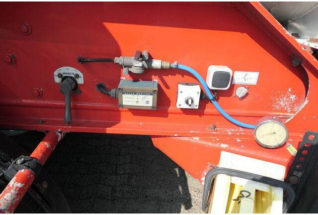 نصف مقطورة صهريج SPITZER SK 2760 CAL, Kippsilo, 60m³, Luft-Lift, 1 Kammer: صورة 13 نصف مقطورة صهريج SPITZER SK 2760 CAL, Kippsilo, 60m³, Luft-Lift, 1 Kammer: صورة 13