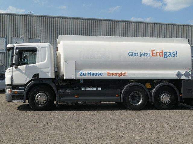 Scania P 320 6x2, Lindner & Fischer, 19m³, 3 Kammern - شاحنة صهريج: صورة 2 Scania P 320 6x2, Lindner & Fischer, 19m³, 3 Kammern - شاحنة صهريج: صورة 2