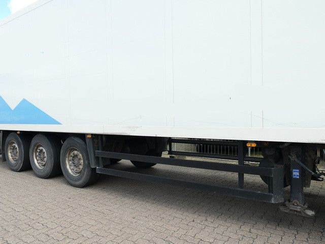 Schmitz Cargobull SKO 24, Doppelstock, Carrier Maxima, Trennwand - نصف مقطورة مُبرِّدة: صورة 2 Schmitz Cargobull SKO 24, Doppelstock, Carrier Maxima, Trennwand - نصف مقطورة مُبرِّدة: صورة 2