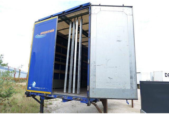 Stern BDF, Schiebeplane, Alu-Bordwände - شاحنة هيكل كابينة: صورة 4 Stern BDF, Schiebeplane, Alu-Bordwände - شاحنة هيكل كابينة: صورة 4