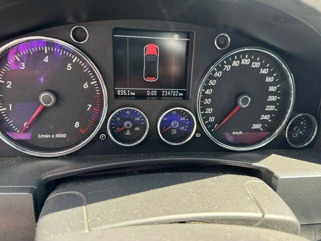 Volkswagen Touareg 3.2 V6/ GETRIEBESCHADEN /Motor läuft! - شاحنة مفتوحة: صورة 5 Volkswagen Touareg 3.2 V6/ GETRIEBESCHADEN /Motor läuft! - شاحنة مفتوحة: صورة 5
