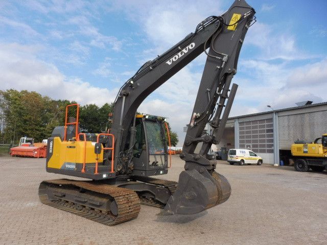 Volvo EC140EL, Greifer+Hammervorrichtung, Hydr. S.W.S. - حفار زحاف: صورة 3 Volvo EC140EL, Greifer+Hammervorrichtung, Hydr. S.W.S. - حفار زحاف: صورة 3