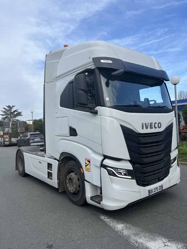 Iveco Saway 530 - وحدة جر: صورة 1 Iveco Saway 530 - وحدة جر: صورة 1