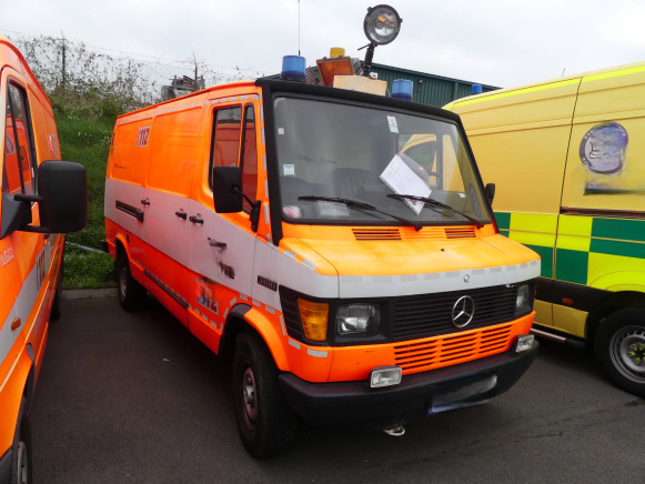 Camionnette fourgon Mercedes TN 310 DB (1990-41.406 km) - سيارة: صورة 2 Camionnette fourgon Mercedes TN 310 DB (1990-41.406 km) - سيارة: صورة 2