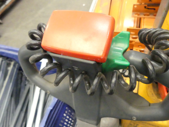 Gerbeur Jungheinrich EMB - آلة التكديس: صورة 4 Gerbeur Jungheinrich EMB - آلة التكديس: صورة 4