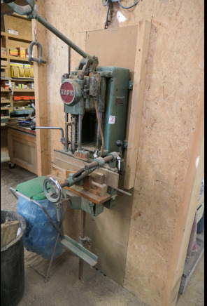 Mortaiseuse à chaîne Rapid - آلة النجارة: صورة 1 Mortaiseuse à chaîne Rapid - آلة النجارة: صورة 1