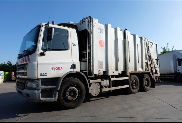 REF : 34 - Camion poubelle DAF CF75 - شاحنة النفايات: صورة 1 REF : 34 - Camion poubelle DAF CF75 - شاحنة النفايات: صورة 1