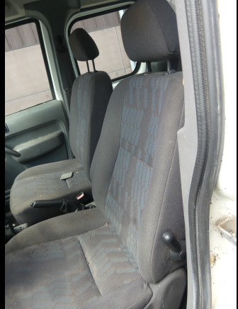 REF:immatriculé sous : TRF-384 - Voiture Ford Tourneo Connect - الشاحنات الصغيرة كابينة مزدوجة: صورة 5 REF:immatriculé sous : TRF-384 - Voiture Ford Tourneo Connect - الشاحنات الصغيرة كابينة مزدوجة: صورة 5