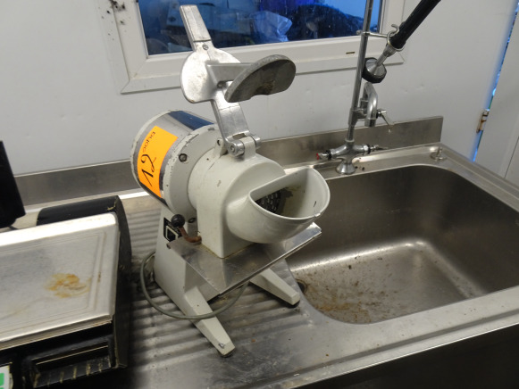 Râpe à fromage Santos - آلة الغذاء: صورة 1 Râpe à fromage Santos - آلة الغذاء: صورة 1