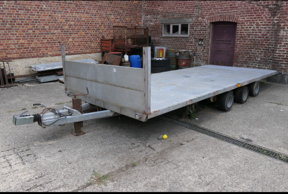 Remorque plateau triple essieu surbaissée Costo 3 x 35 (2002-VIN:YA9742139YC143150) (REF 010383-027) - مقطورات مسطحة: صورة 1 Remorque plateau triple essieu surbaissée Costo 3 x 35 (2002-VIN:YA9742139YC143150) (REF 010383-027) - مقطورات مسطحة: صورة 1