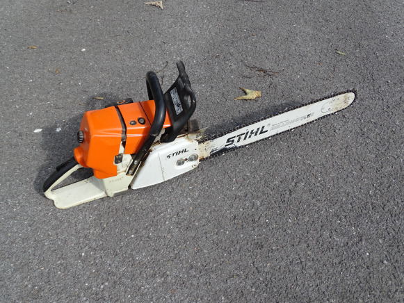 Tronçonneuse STIHL MS461 - آلة تصنيع المعادن: صورة 1 Tronçonneuse STIHL MS461 - آلة تصنيع المعادن: صورة 1