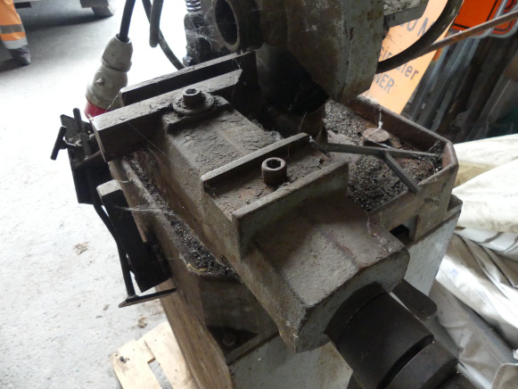 Tronçonneuse pour métaux Drehmann DR250 - آلة تصنيع المعادن: صورة 4 Tronçonneuse pour métaux Drehmann DR250 - آلة تصنيع المعادن: صورة 4