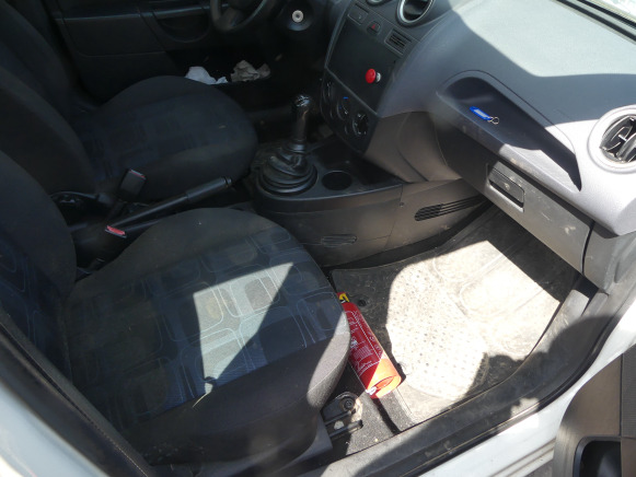 Voiture Ford FIESTA (2006-110.830 km) - سيارة: صورة 5 Voiture Ford FIESTA (2006-110.830 km) - سيارة: صورة 5