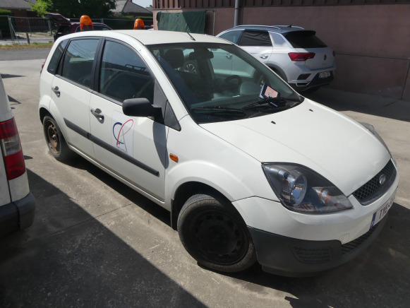 Voiture Ford FIESTA (2006-110.830 km) - سيارة: صورة 4 Voiture Ford FIESTA (2006-110.830 km) - سيارة: صورة 4