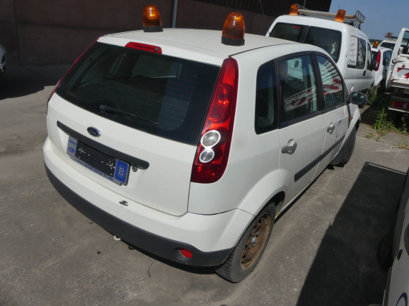 Voiture Ford FIESTA (2006-110.830 km) - سيارة: صورة 3 Voiture Ford FIESTA (2006-110.830 km) - سيارة: صورة 3