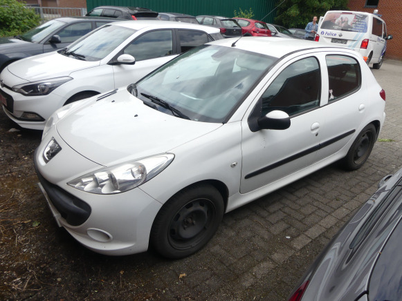 Voiture Peugeot 206+ (2010-119.445 km) - سيارة: صورة 2 Voiture Peugeot 206+ (2010-119.445 km) - سيارة: صورة 2