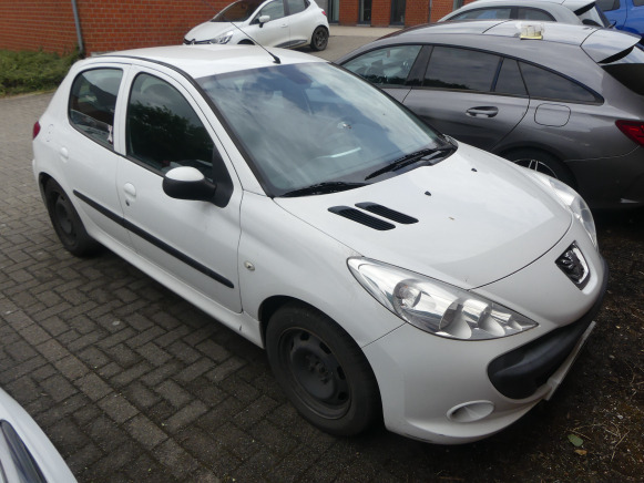 Voiture Peugeot 206+ (2010-119.445 km) - سيارة: صورة 1 Voiture Peugeot 206+ (2010-119.445 km) - سيارة: صورة 1