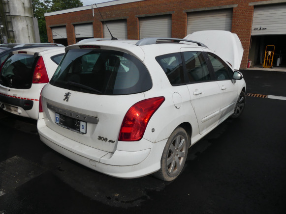 Voiture Peugeot 308 (2010-184.813 km) - سيارة: صورة 3 Voiture Peugeot 308 (2010-184.813 km) - سيارة: صورة 3