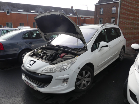 Voiture Peugeot 308 (2010-184.813 km) - سيارة: صورة 1 Voiture Peugeot 308 (2010-184.813 km) - سيارة: صورة 1