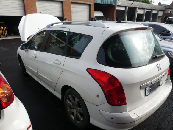 Voiture Peugeot 308 (2010-184.813 km) - سيارة: صورة 4 Voiture Peugeot 308 (2010-184.813 km) - سيارة: صورة 4