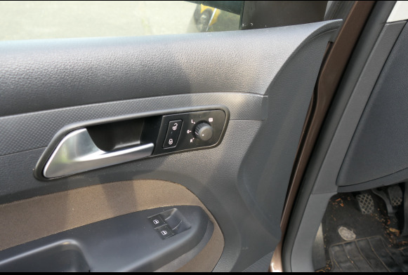 Voiture Volkswagen Caddy (2014-152.805 km) - سيارة: صورة 3 Voiture Volkswagen Caddy (2014-152.805 km) - سيارة: صورة 3