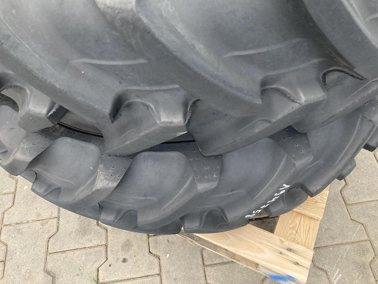 Alliance 280/85R28 - إطارات - الآلات الزراعية: صورة 2 Alliance 280/85R28 - إطارات - الآلات الزراعية: صورة 2