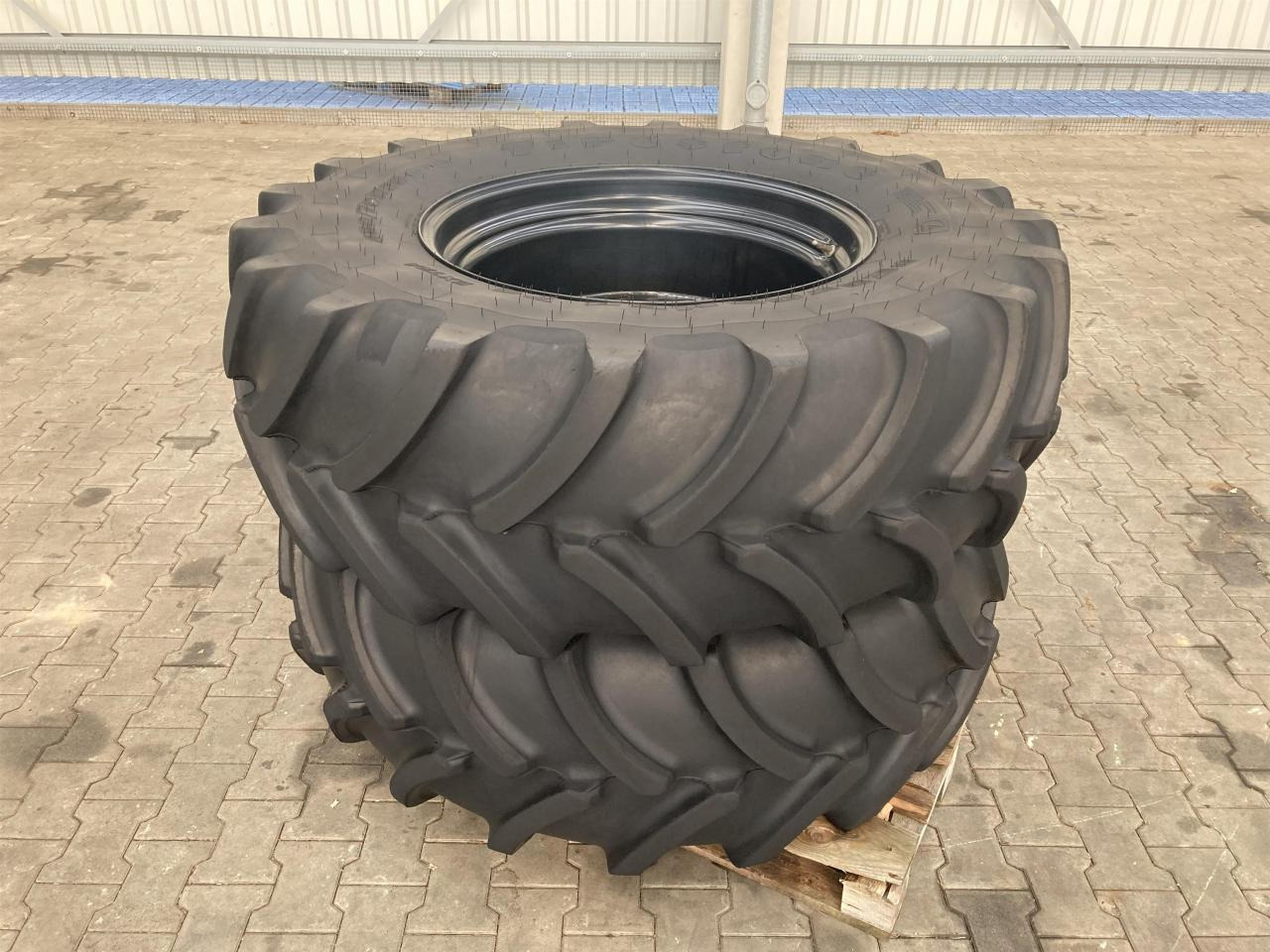 Alliance 480R30 & 520R42 - إطارات - الآلات الزراعية: صورة 2 Alliance 480R30 & 520R42 - إطارات - الآلات الزراعية: صورة 2
