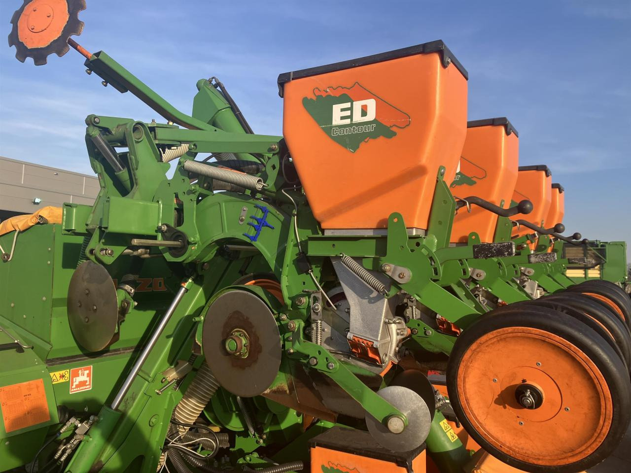 Amazone ED602K Contour Profi - آلة نثر البذور الدقيقة: صورة 3 Amazone ED602K Contour Profi - آلة نثر البذور الدقيقة: صورة 3