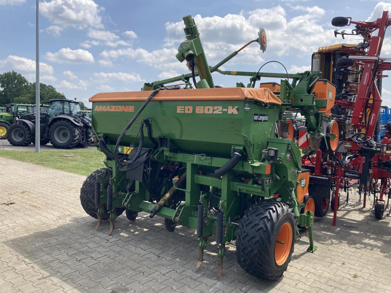 Amazone ED602K - آلة نثر البذور الدقيقة: صورة 1 Amazone ED602K - آلة نثر البذور الدقيقة: صورة 1