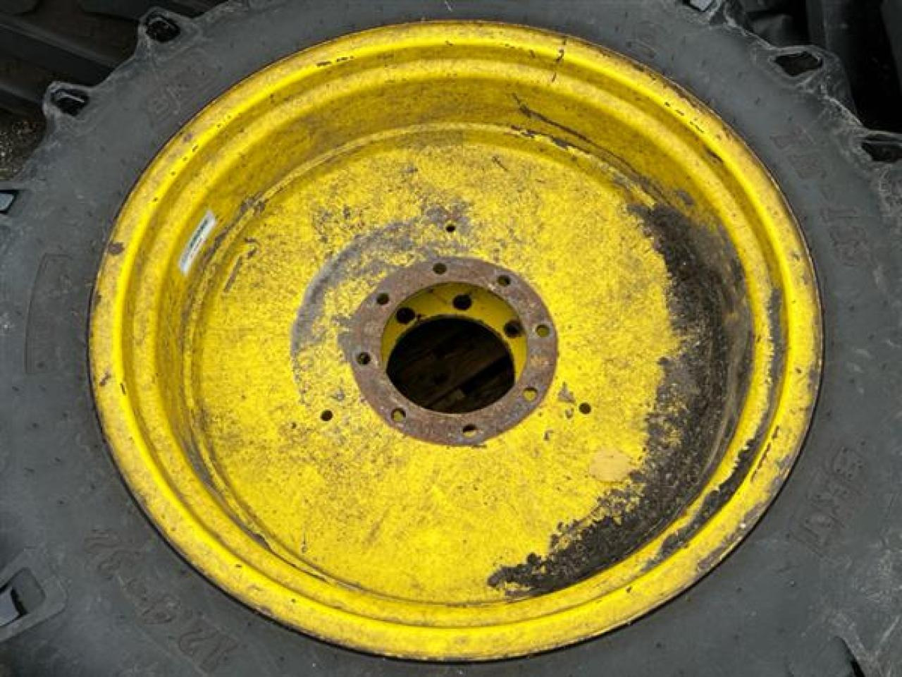 BKT 12.4-32 - إطارات - الآلات الزراعية: صورة 2 BKT 12.4-32 - إطارات - الآلات الزراعية: صورة 2