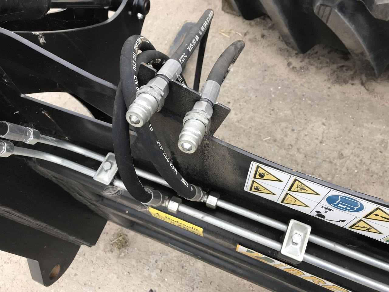 Bressel Poltergabel - رافعة أمامية للجرار: صورة 4 Bressel Poltergabel - رافعة أمامية للجرار: صورة 4