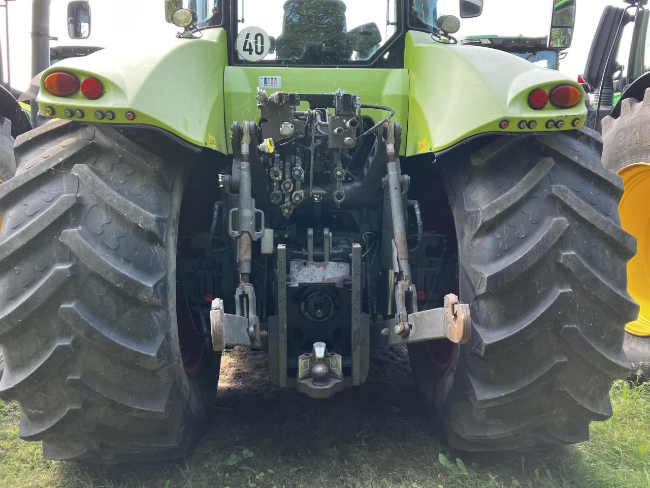 CLAAS Axion 850 - جرار: صورة 3 CLAAS Axion 850 - جرار: صورة 3