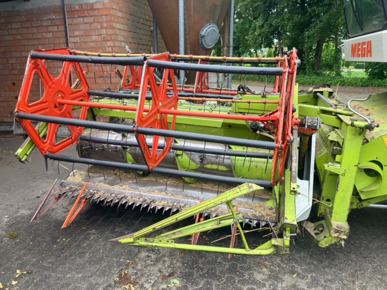 CLAAS Dominator 218 Mega - حصادة موحَّدة: صورة 5 CLAAS Dominator 218 Mega - حصادة موحَّدة: صورة 5