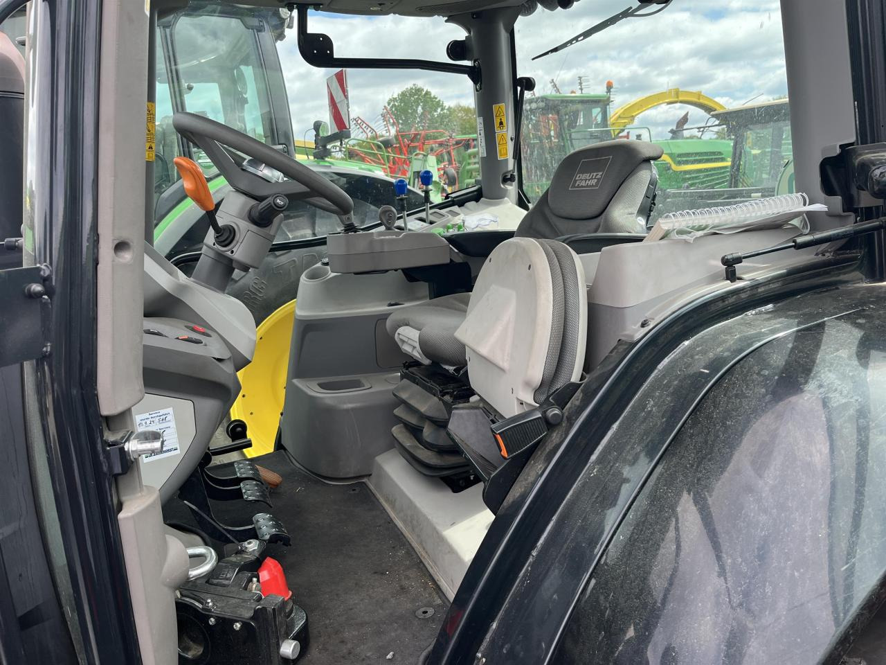 / Deutz-Fahr 6125 C RVShift - جرار: صورة 2 / Deutz-Fahr 6125 C RVShift - جرار: صورة 2