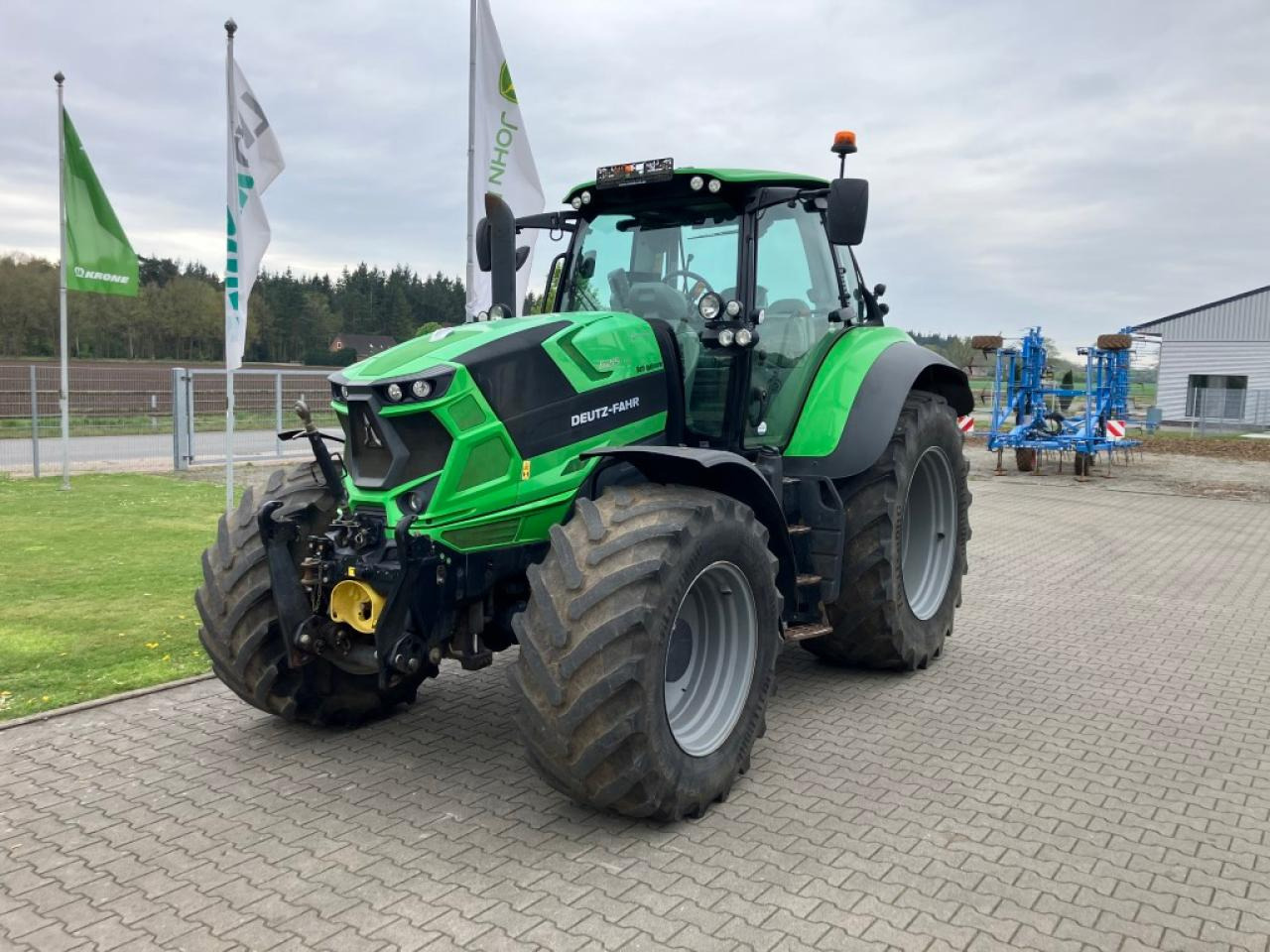 Deutz-Fahr 6215 TTV - جرار: صورة 1 Deutz-Fahr 6215 TTV - جرار: صورة 1