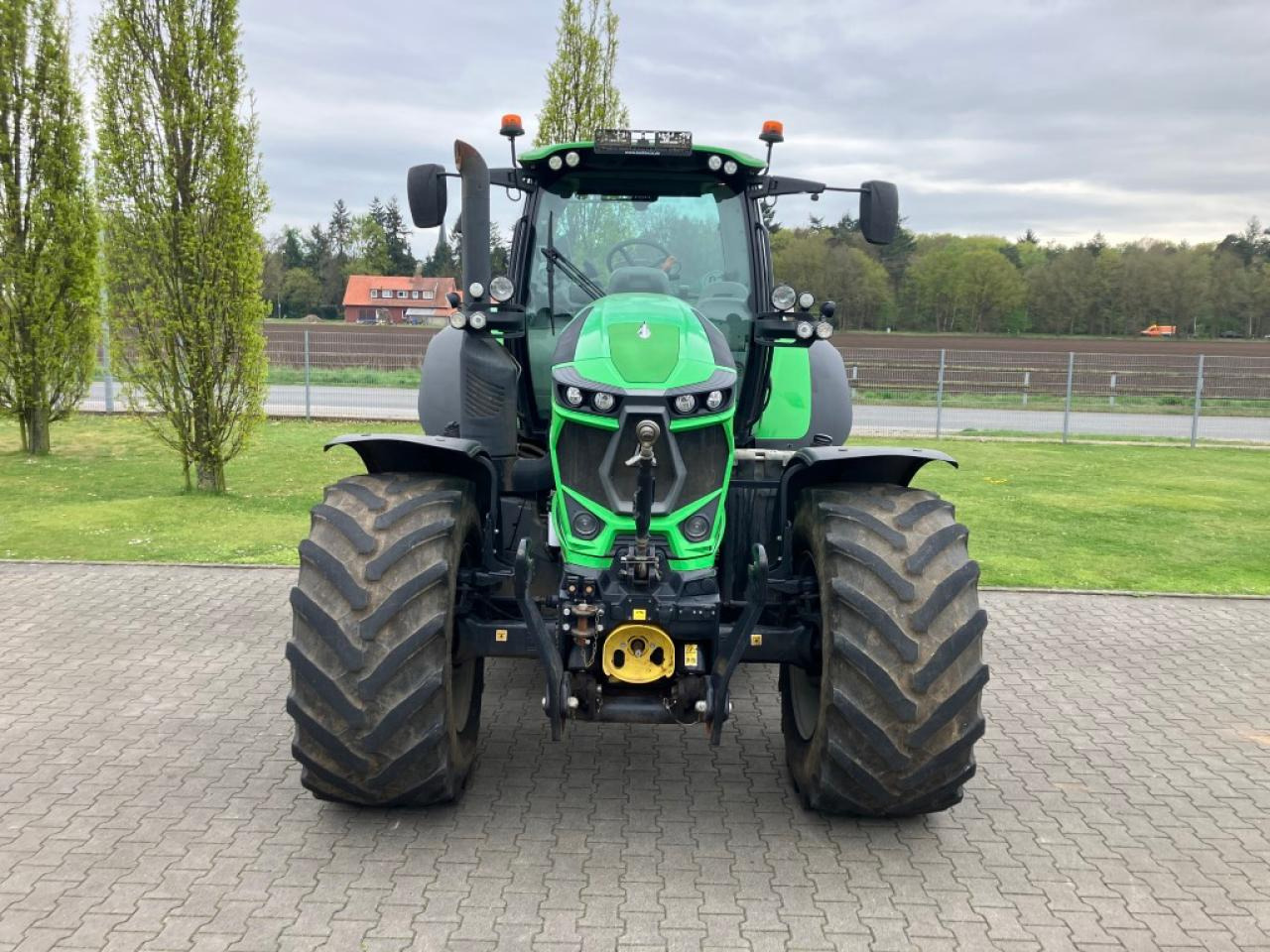 Deutz-Fahr 6215 TTV - جرار: صورة 5 Deutz-Fahr 6215 TTV - جرار: صورة 5