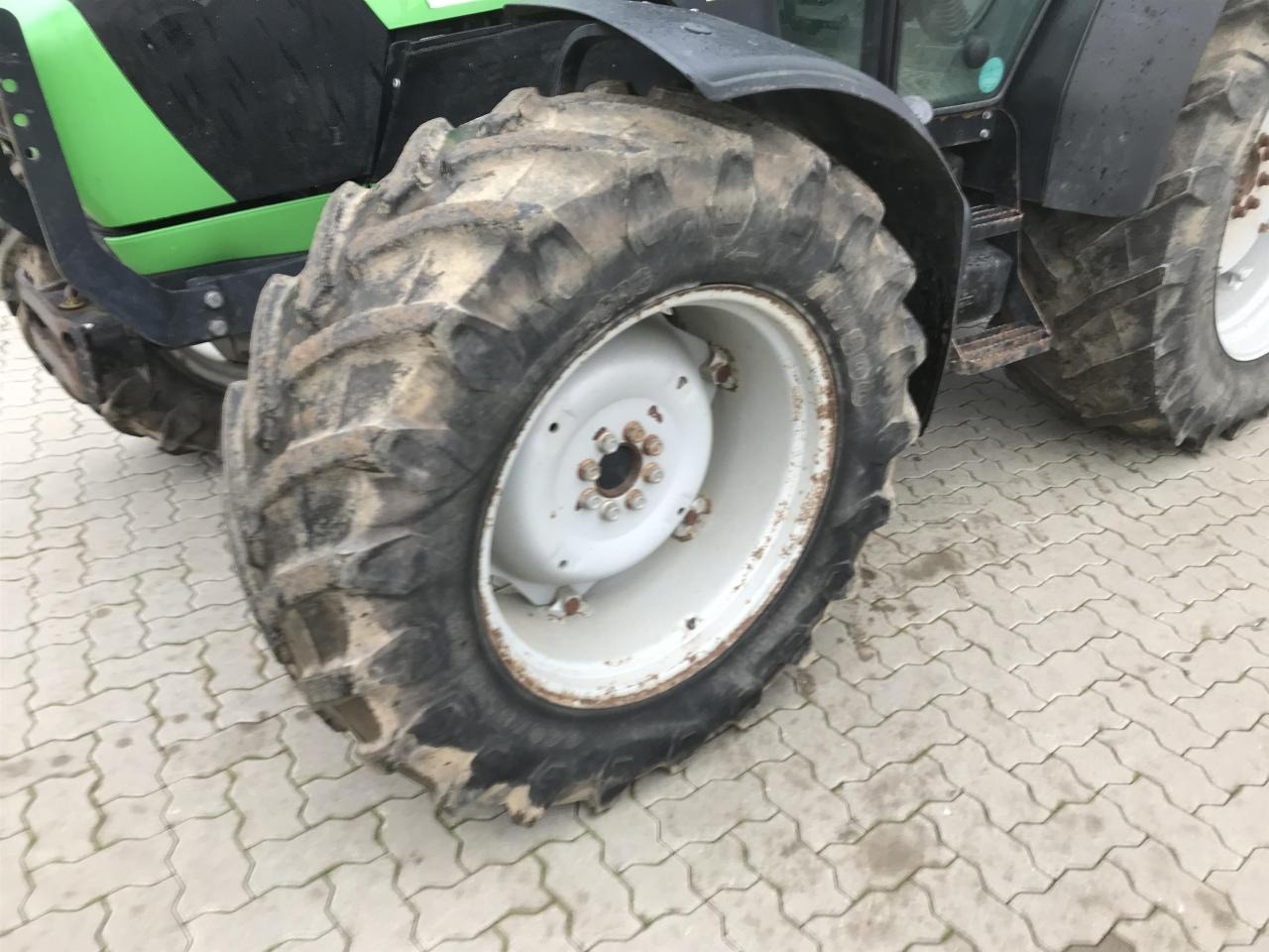 جرار Deutz-Fahr Agrofarm 420: صورة 12